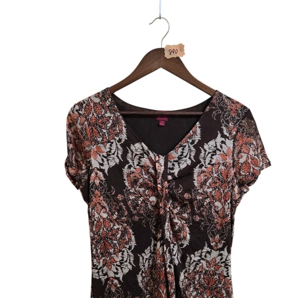floral print Y2K with button up front and short sleeves